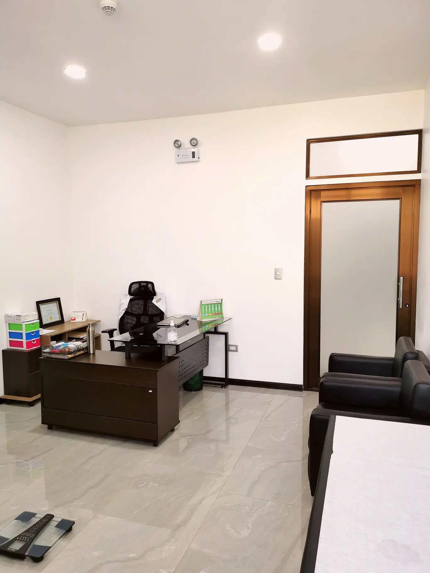 Vista de consultorios privados en La Pradera, Pérez Zeledón